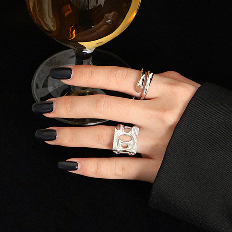 Twilight Twist Ring ( Adjustable )