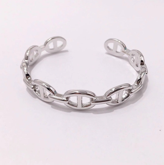 Ethereal Elegance Bracelet Bangle