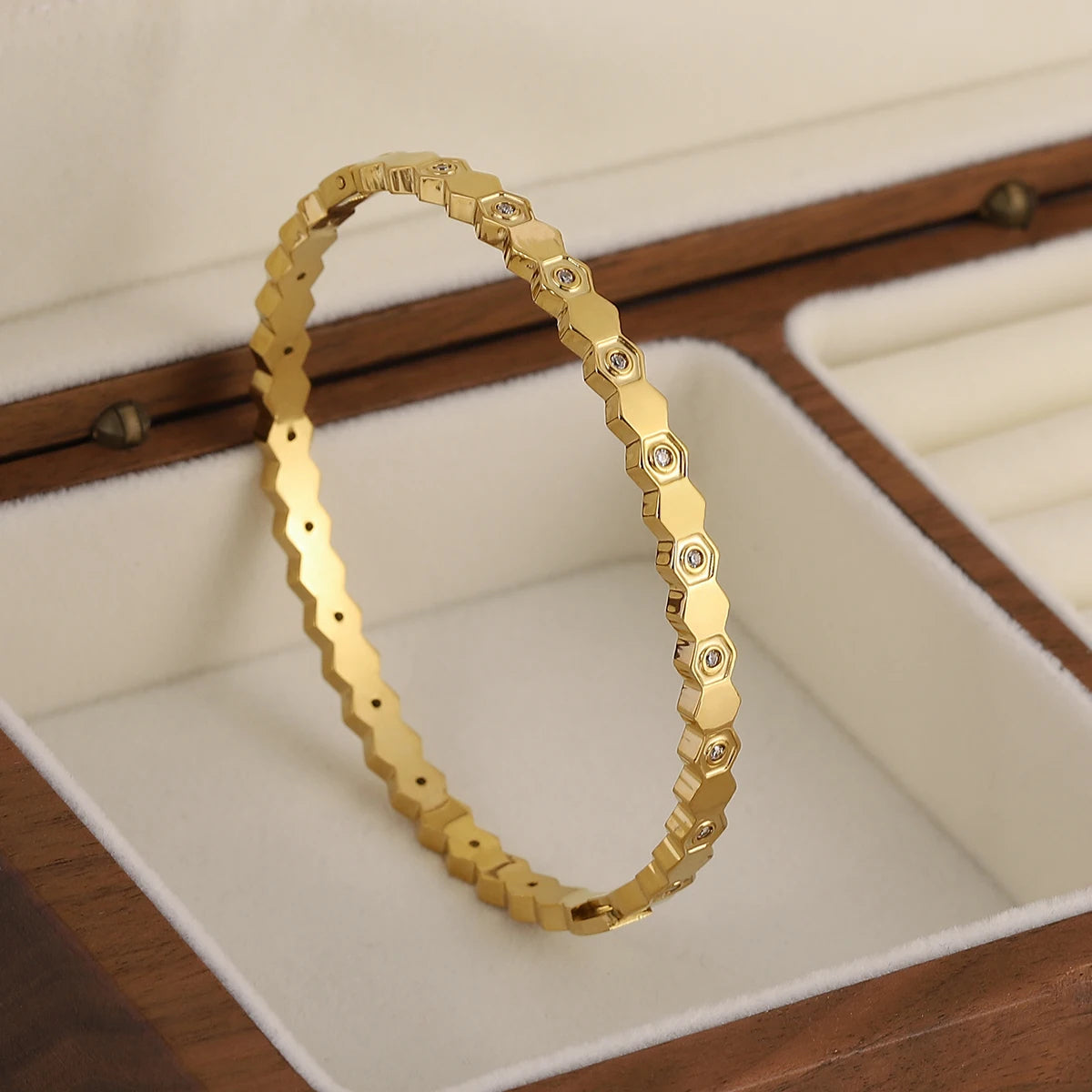 Thin Trendy Chic Gold Color Simple Shape Bracelet Bangle