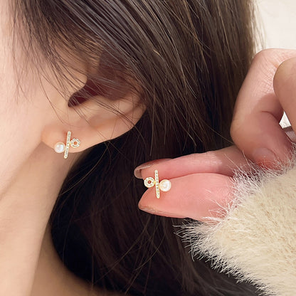 Modernist Pearl Earrings