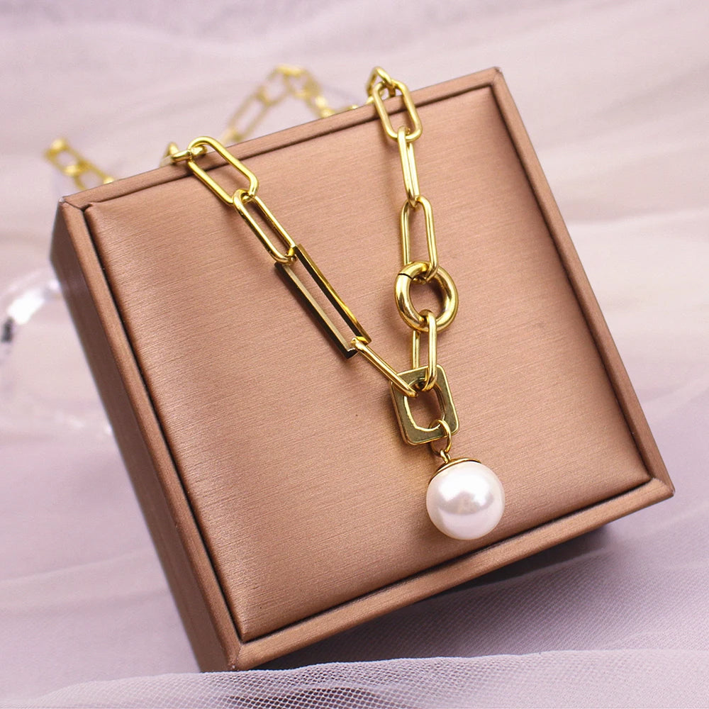 Freshwater Pearl Pendant Chain Necklace