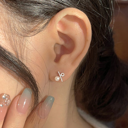 Modernist Pearl Earrings