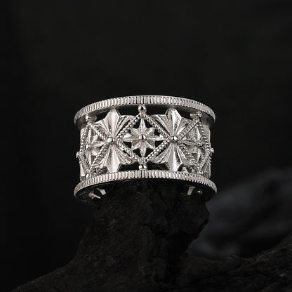 Hollow Eight-pointed Star Ring