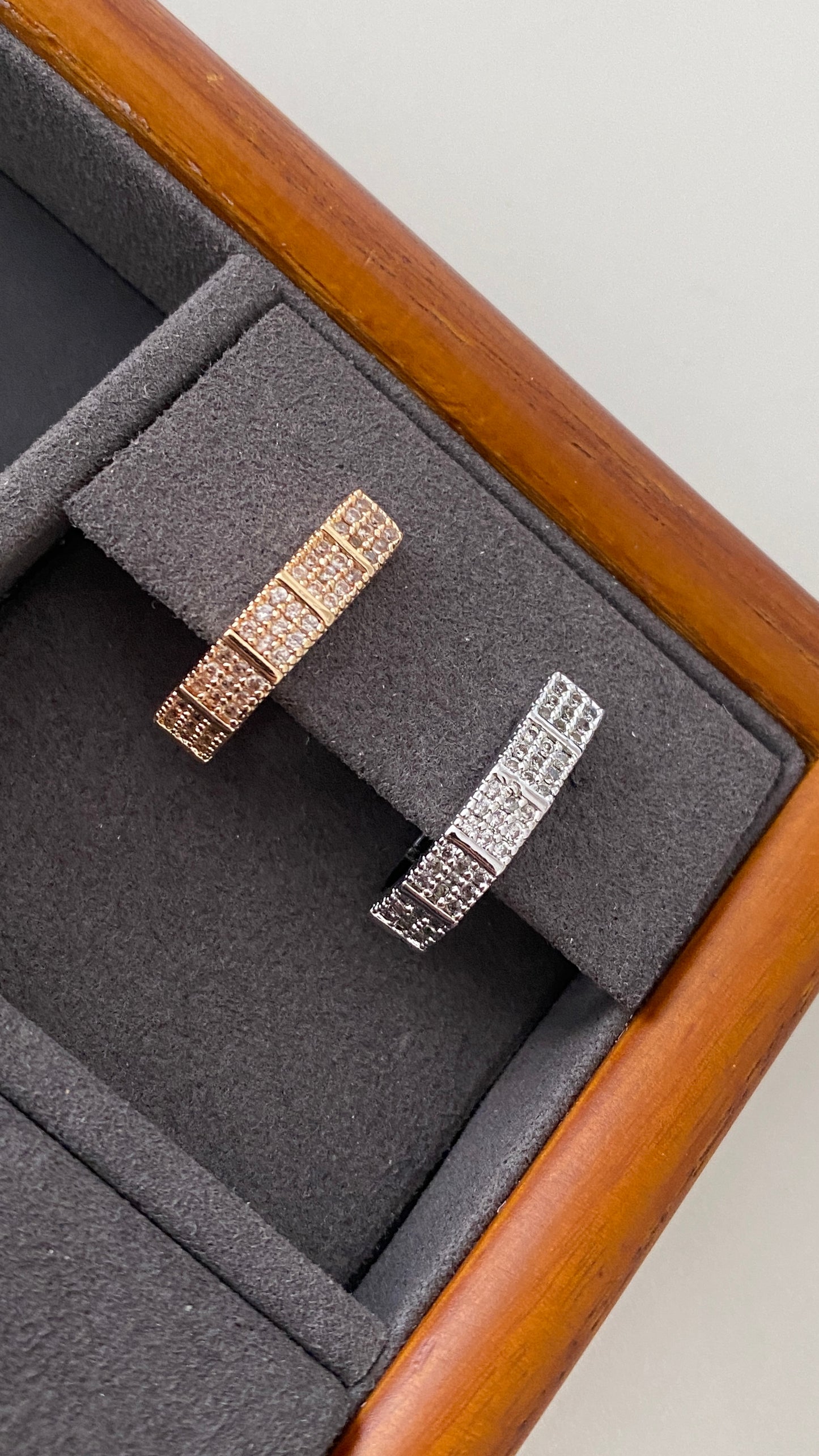 Cubic Zircon Hoop Ear Cuff (One Piece)