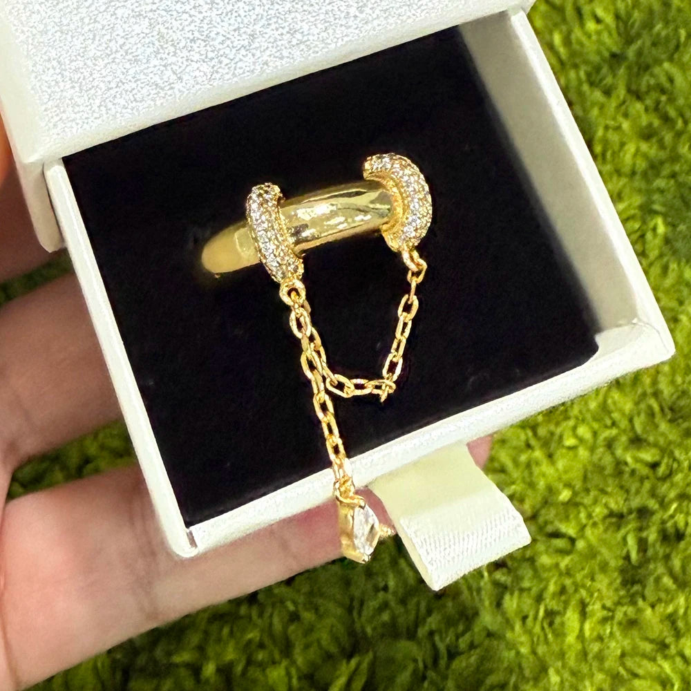 The Gilded Rebellion Ring