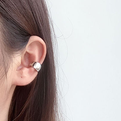 Hook Huggies Chunky Ear Cuff (One Piece)