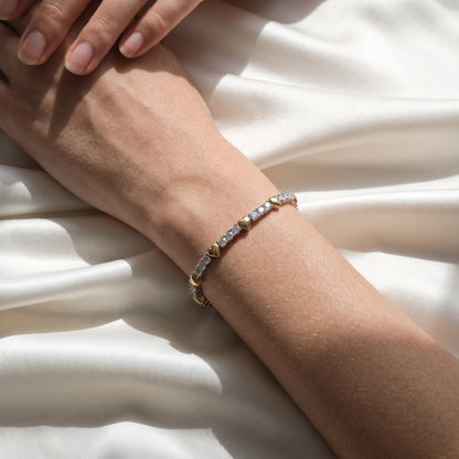 Shimmering Heart gold Bracelet with Sparkle crystal