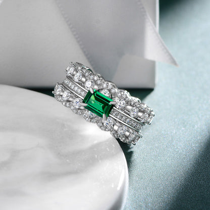 Luxury Emerald White Gold Plated Silver Ring