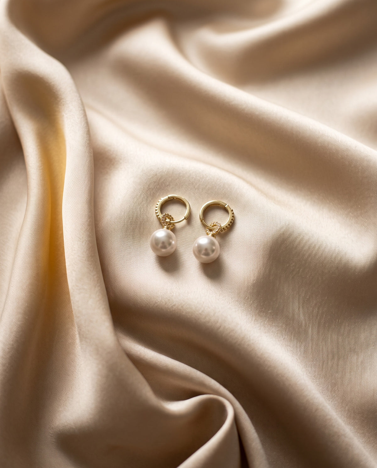 Elegant Pearl Hoops Earrings