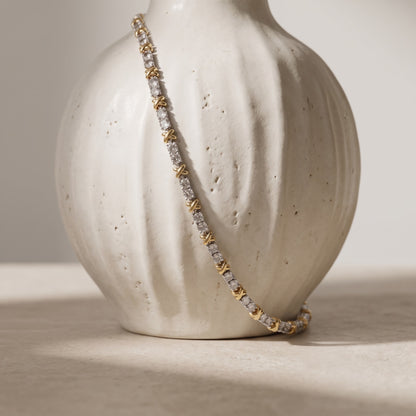 Shimmering Stich gold Necklace with Sparkle crystal