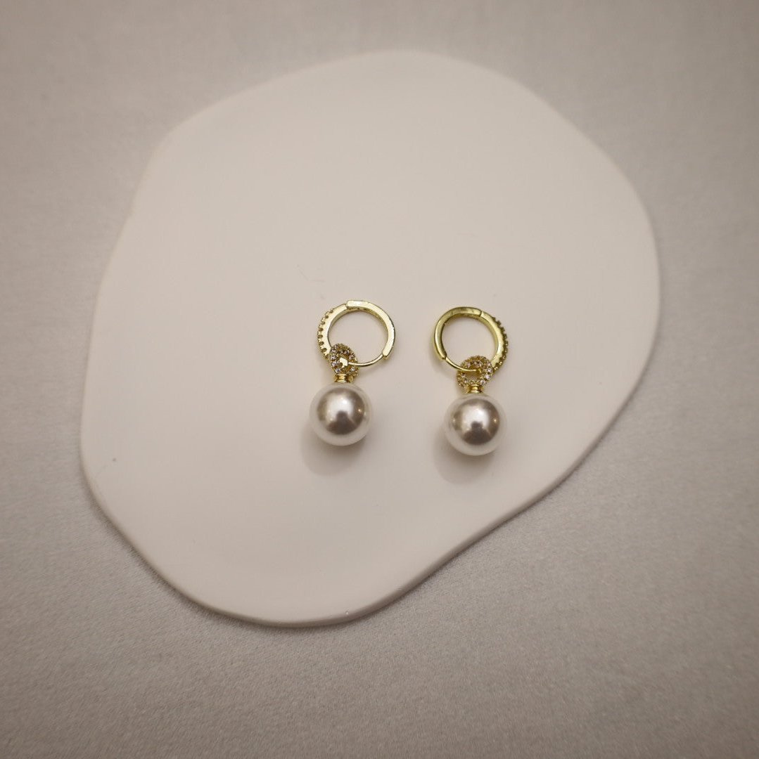 Elegant Pearl Hoops Earrings