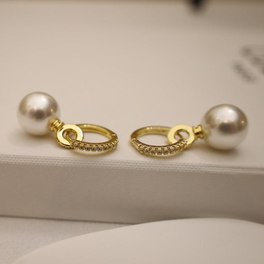 Elegant Pearl Hoops Earrings