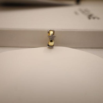 Star ear cuff ( One Piece )