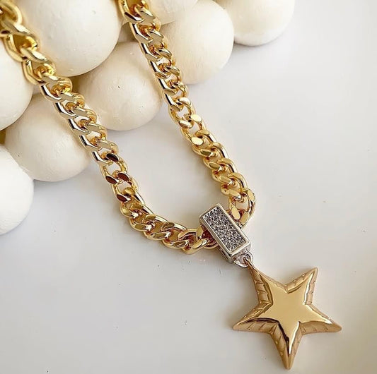 Trending Star Necklace