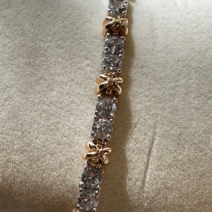 Shimmering Stich gold Bracelet with Sparkle crystal