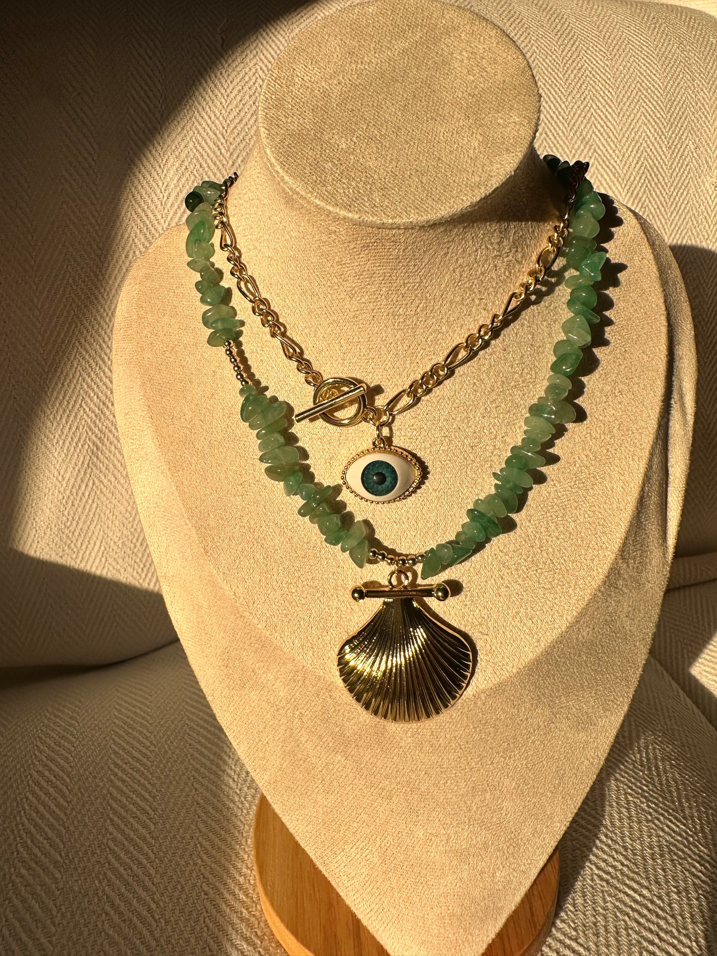 Malachite Green Natural Stone with Shell Necklace