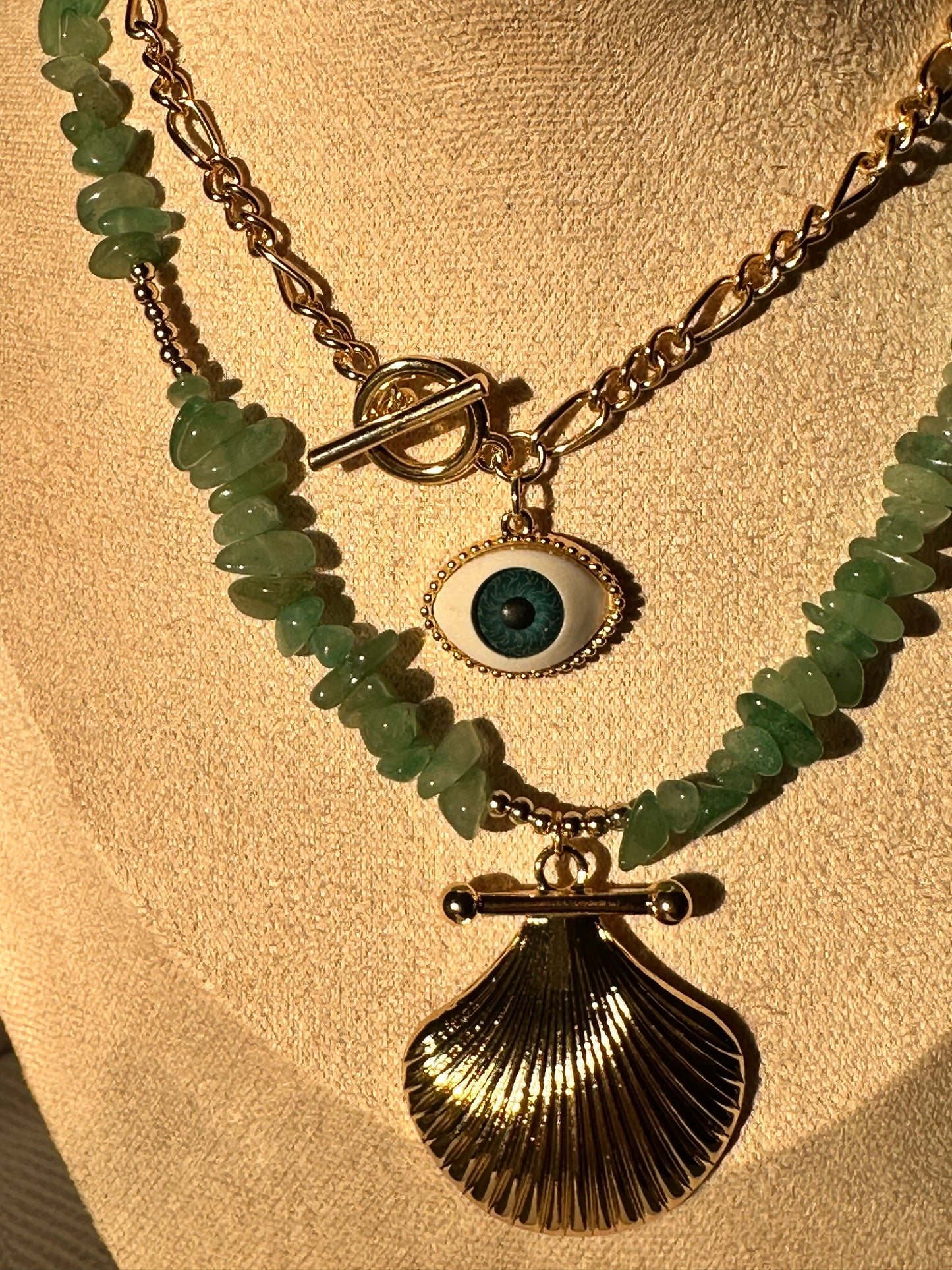 Malachite Green Natural Stone with Shell Necklace