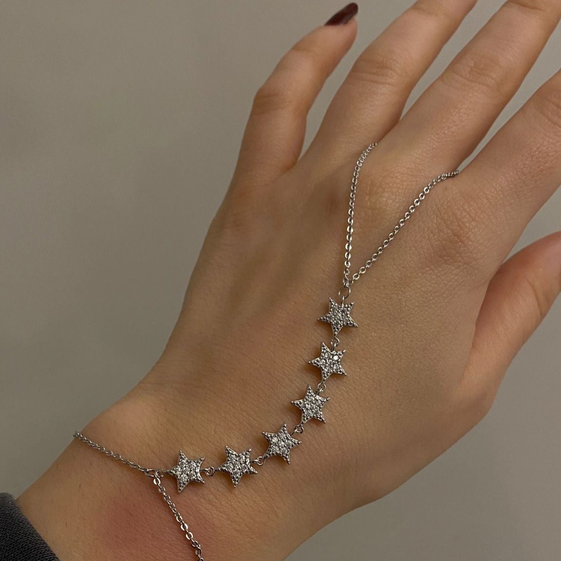 Stars Pendant Hand Chain Bracelet