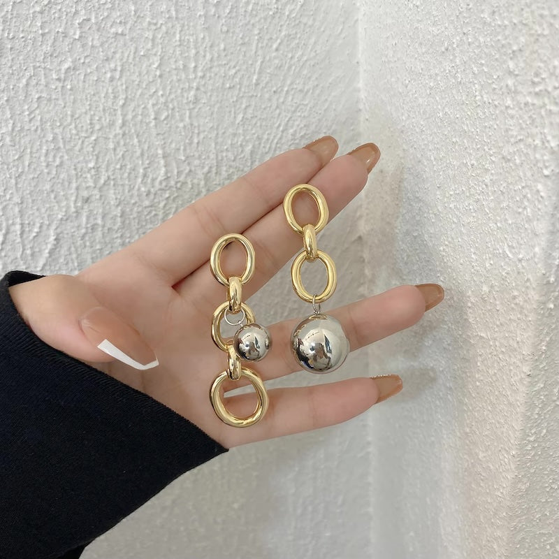 Vintage Metal Ball Earring